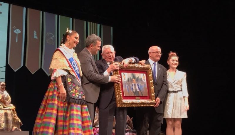 D. Alfonso Esquembre Garcia Premio El Tito 2018 de la Comparsa de Moros Viejos de Villena